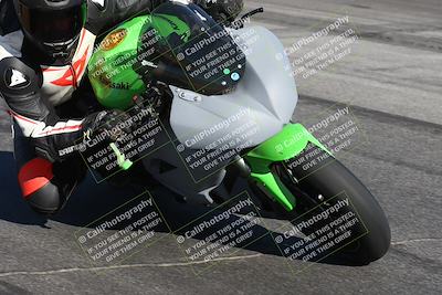 media/Dec-01-2025-Moto Forza (Mon) [[2daa91e15f]]/1-Advanced Group/Session 4 (Turn 10 Inside)/